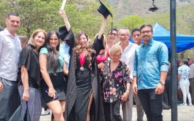 UVM celebra graduación de  LXXVI promoción