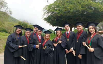 LXXVIII promoción de graduados UVM listos para transformar el mundo