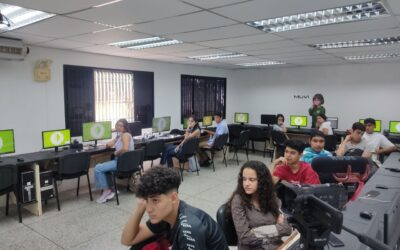 UVM impulsa la formación en programación con taller intensivo de Python