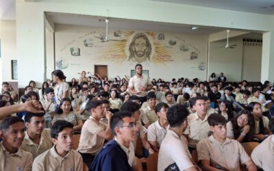 Expo feria vocacional «Ruta Estudiantil» abre horizontes a la juventud trujillana