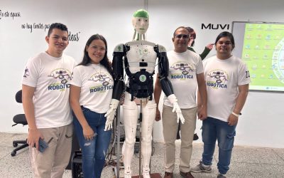  UVM  arrancó con un rugido de innovación su  Tercer Campeonato de Robótica  2025