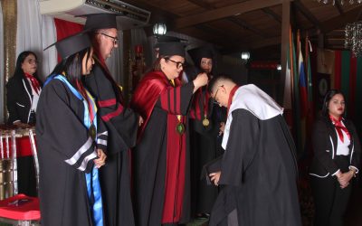 La Octogésima Primera Promoción UVM recibe sus títulos